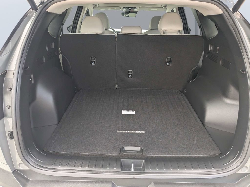 Used 2025 Gray Hyundai SEL Convenience image 12