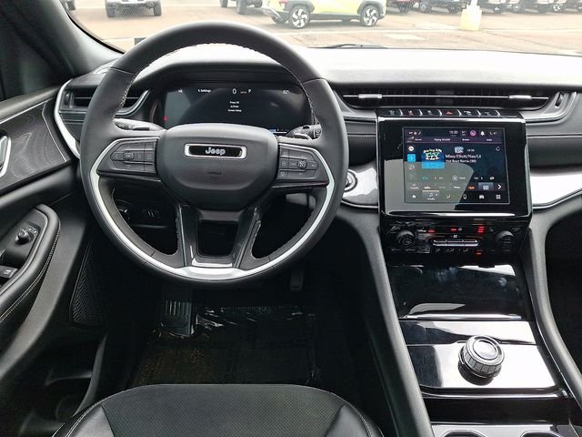 Used 2023 Gray Jeep Altitude X image 11