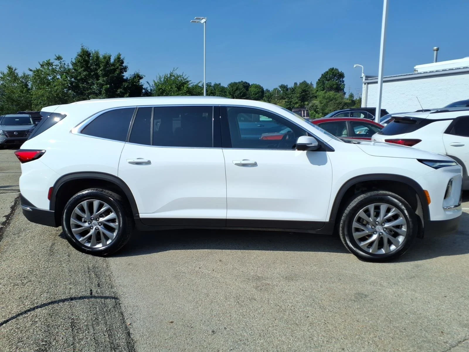 Used 2025 Summit White Gaz Buick Preferred image 2