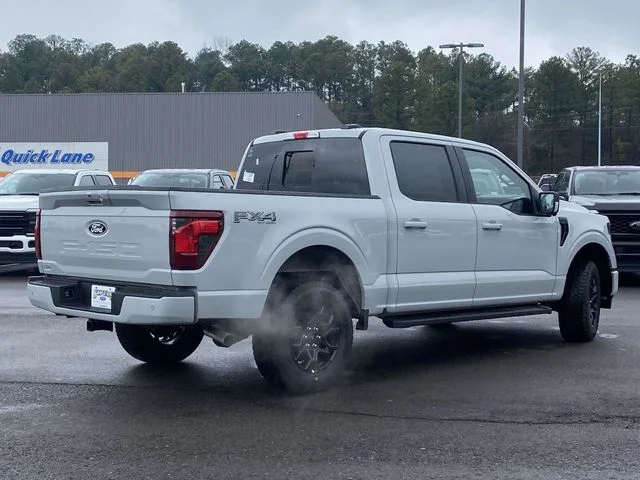 New 2026 Avalanche Ford XLT image 3