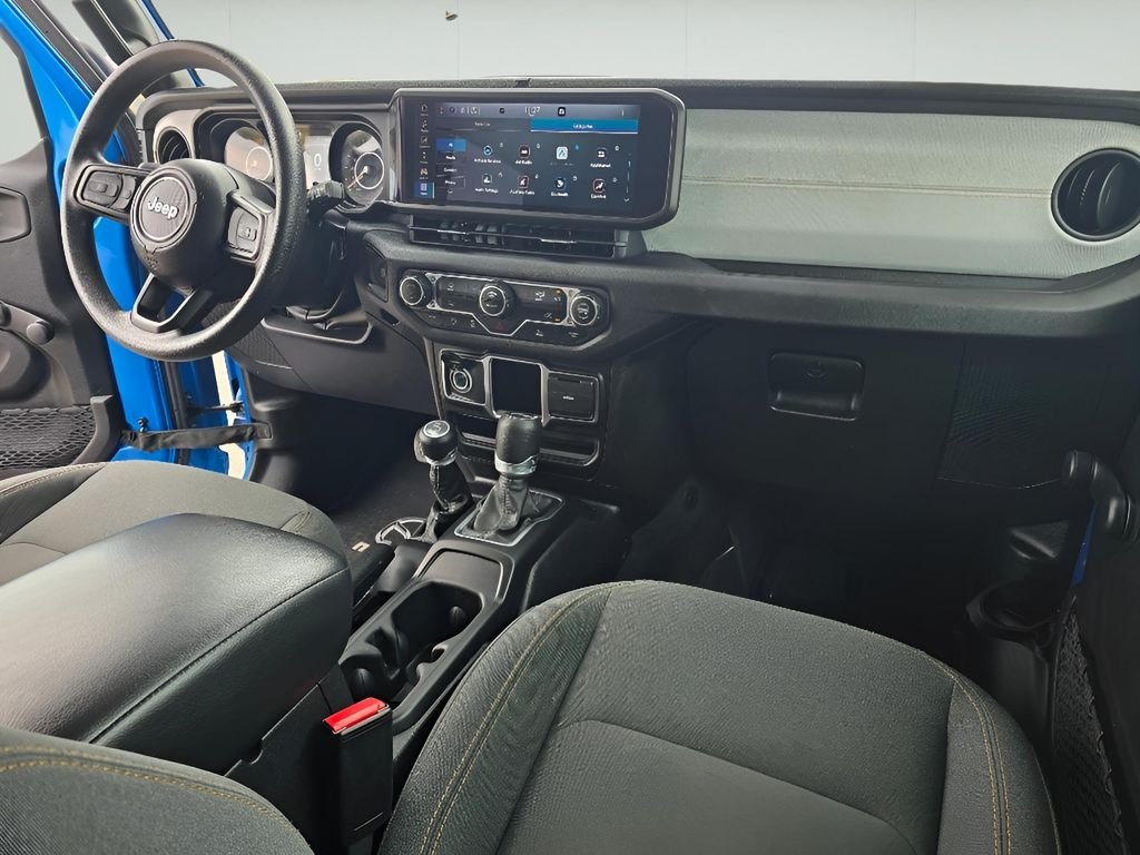 Used 2024 Hydro Blue Pearlcoat Jeep Sport image 13