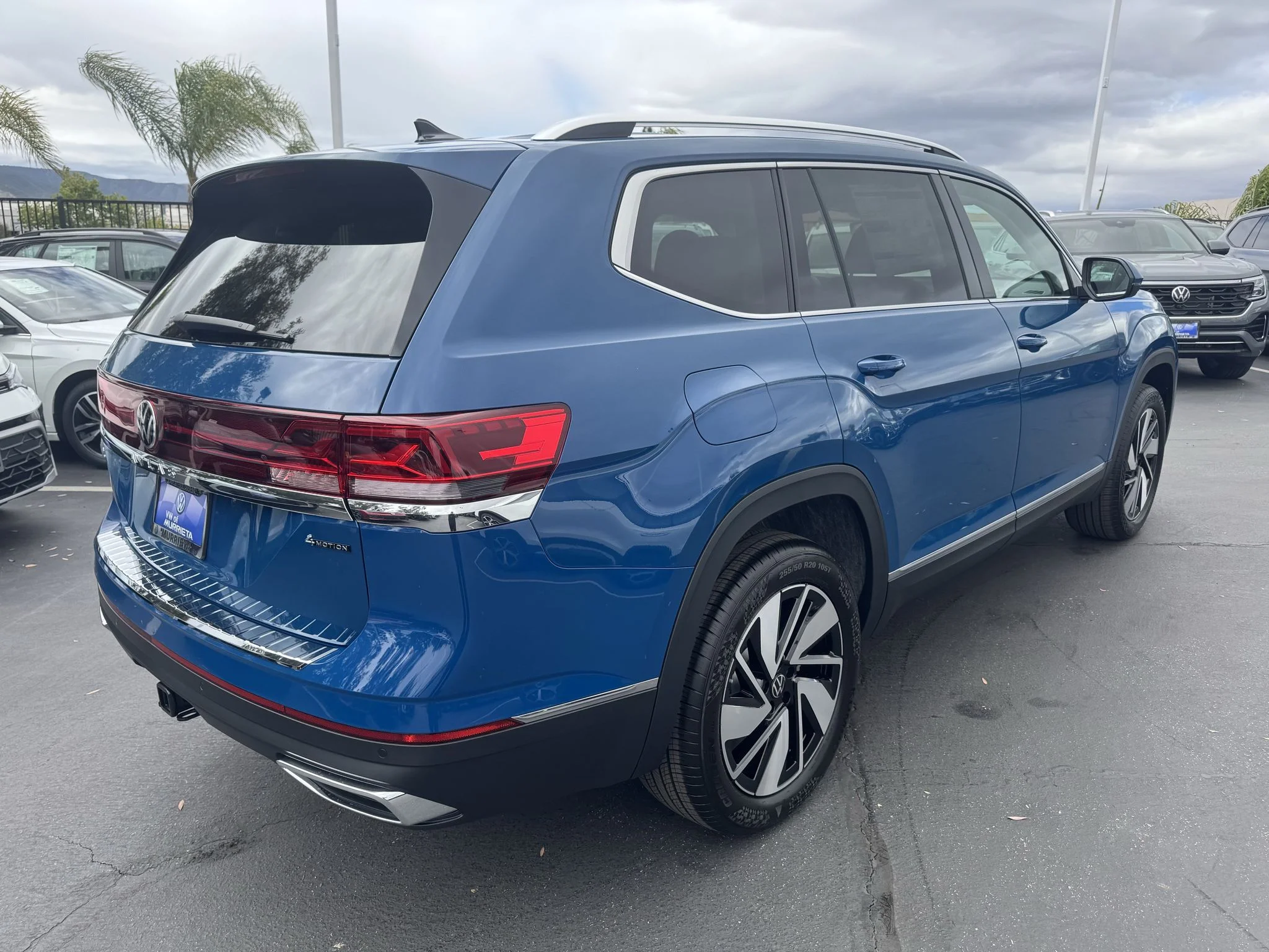New 2026 Mountain Lake Blue Metallic Volkswagen 2.0T SEL image 11