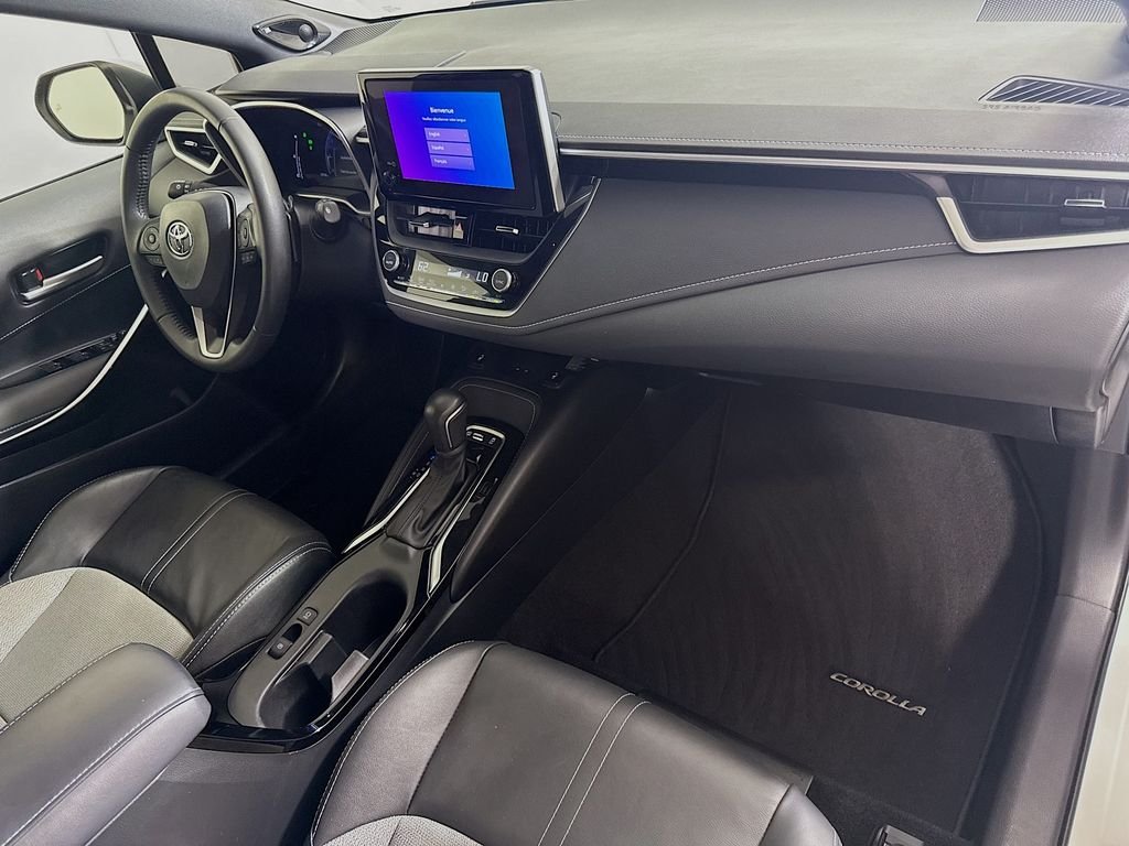Used 2024 Ice Cap Toyota XSE image 28