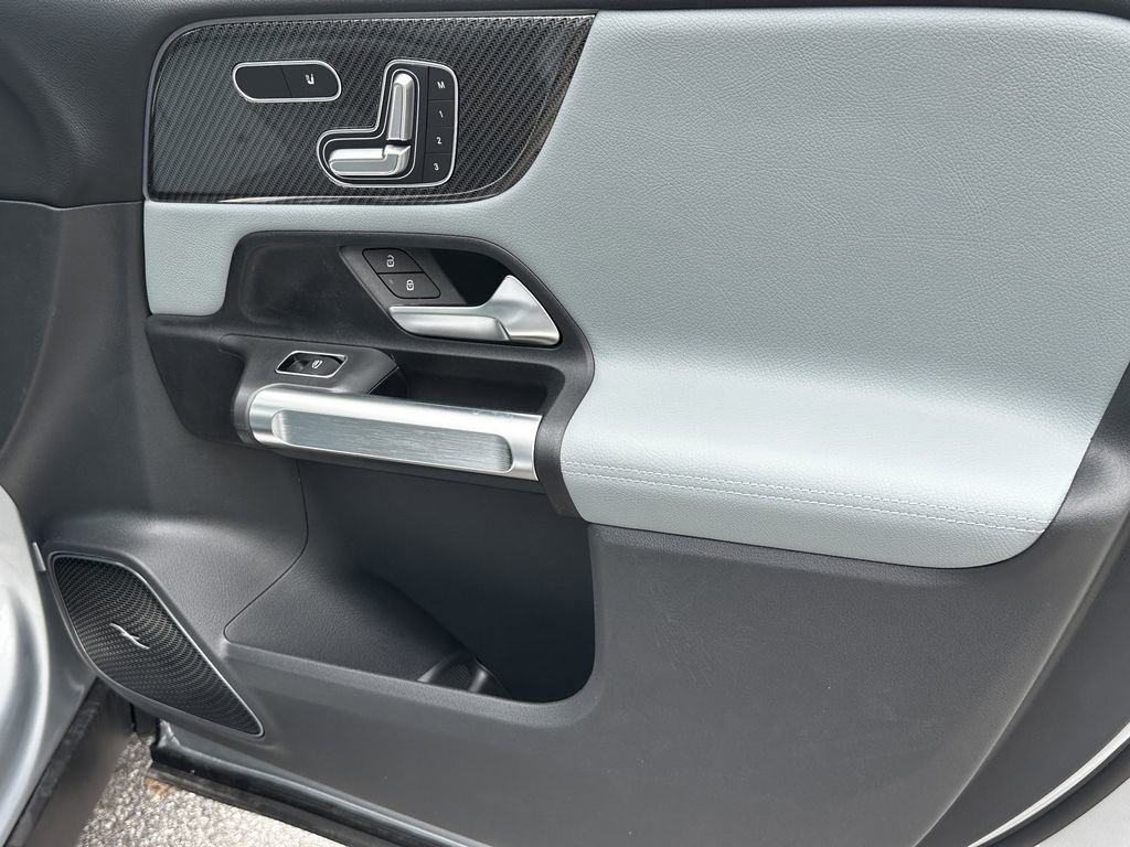 New 2026 Cirrus Silver Metallic Mercedes-Benz GLB 250 image 54