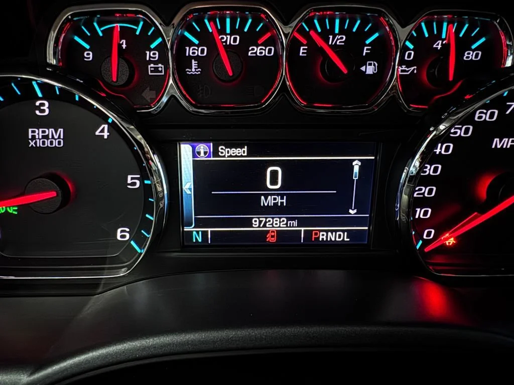 Used 2018 ONYX BLACK GMC SLT image 17