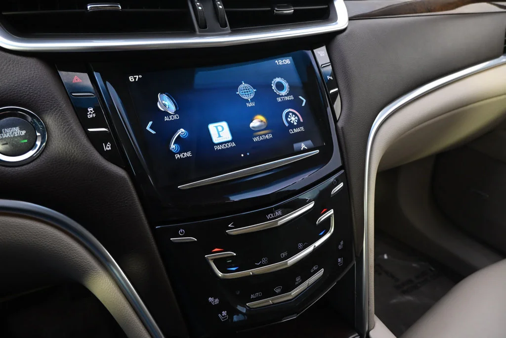 Used 2013 SILVER COAST METALLIC Cadillac Premium image 28