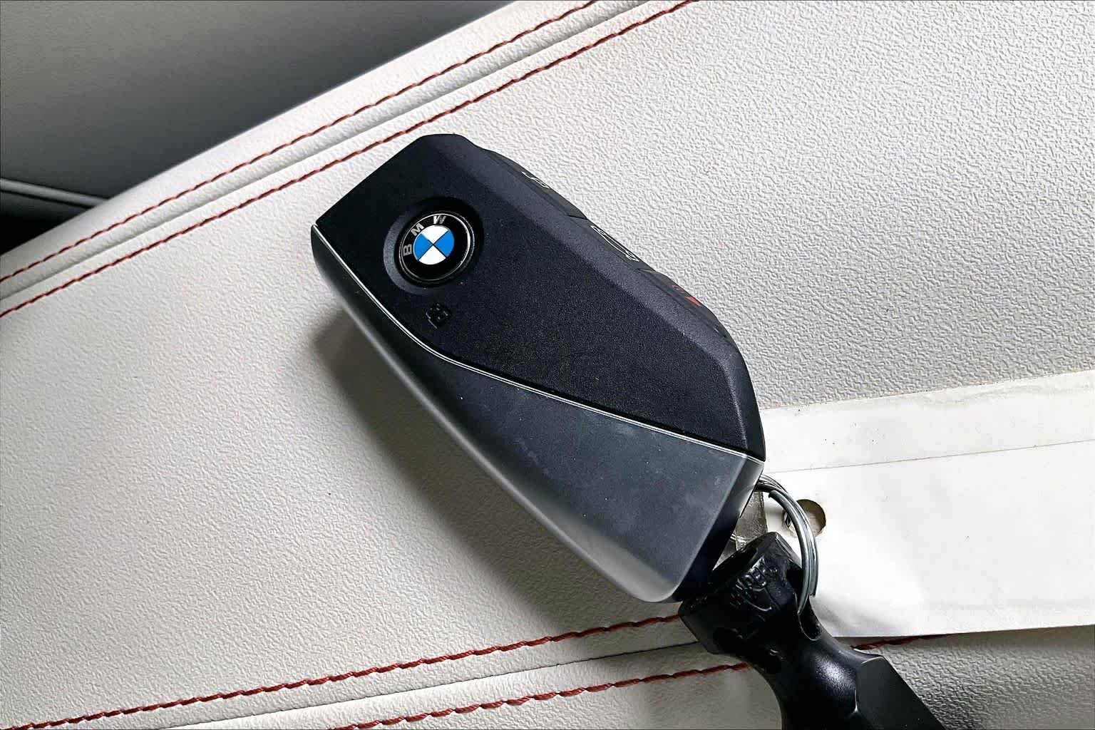 Used 2025 Storm Bay Metallic BMW xDrive28i image 14
