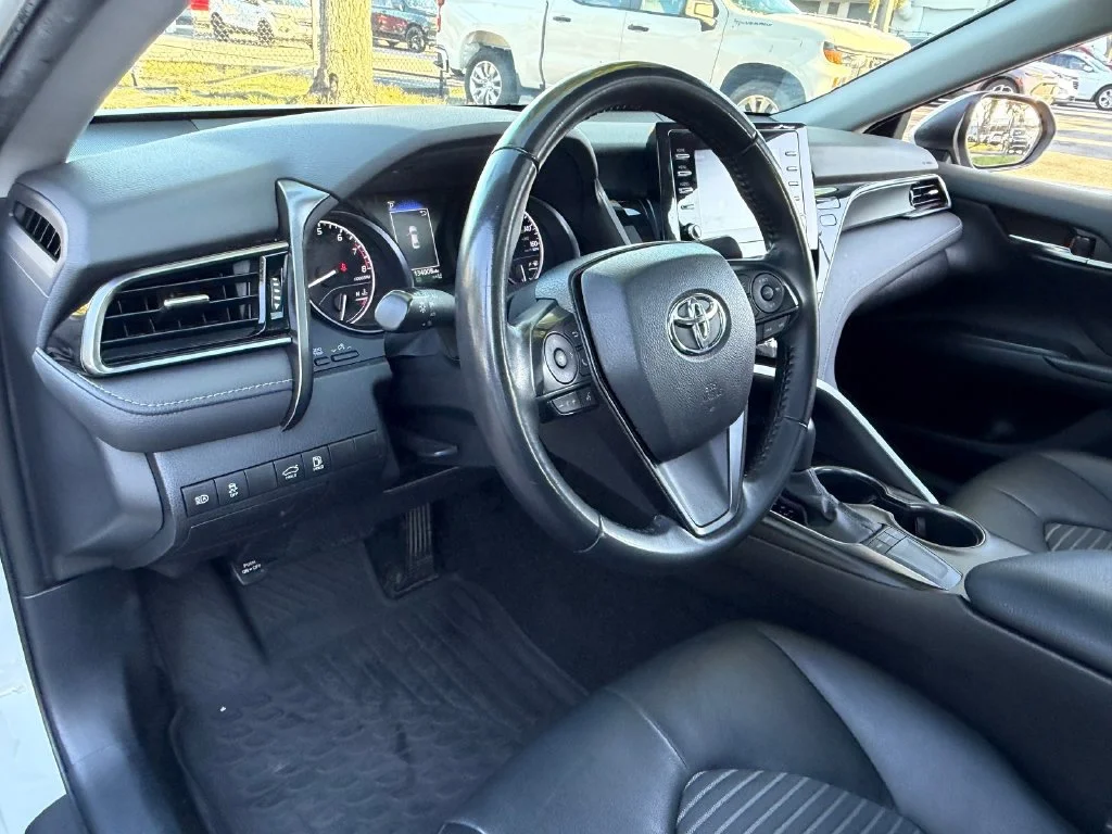 Used 2023 White Toyota SE image 10