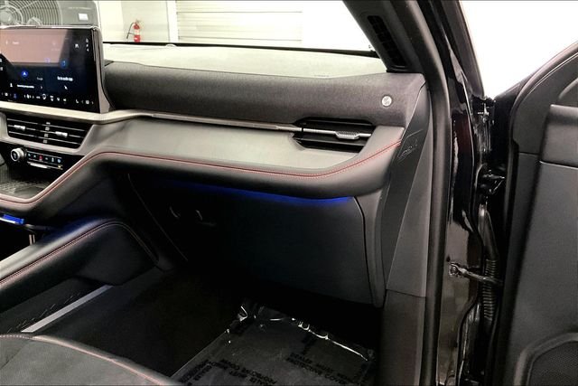 2025 Ford Explorer ST - Photo 19