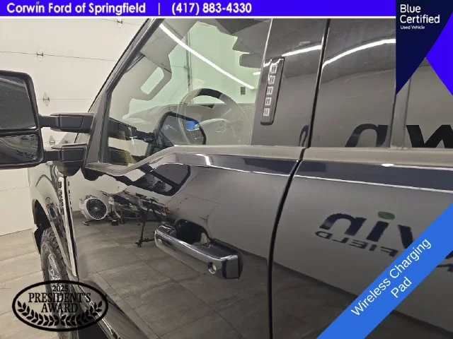 Used 2024 Blue Metallic Ford Lariat image 22