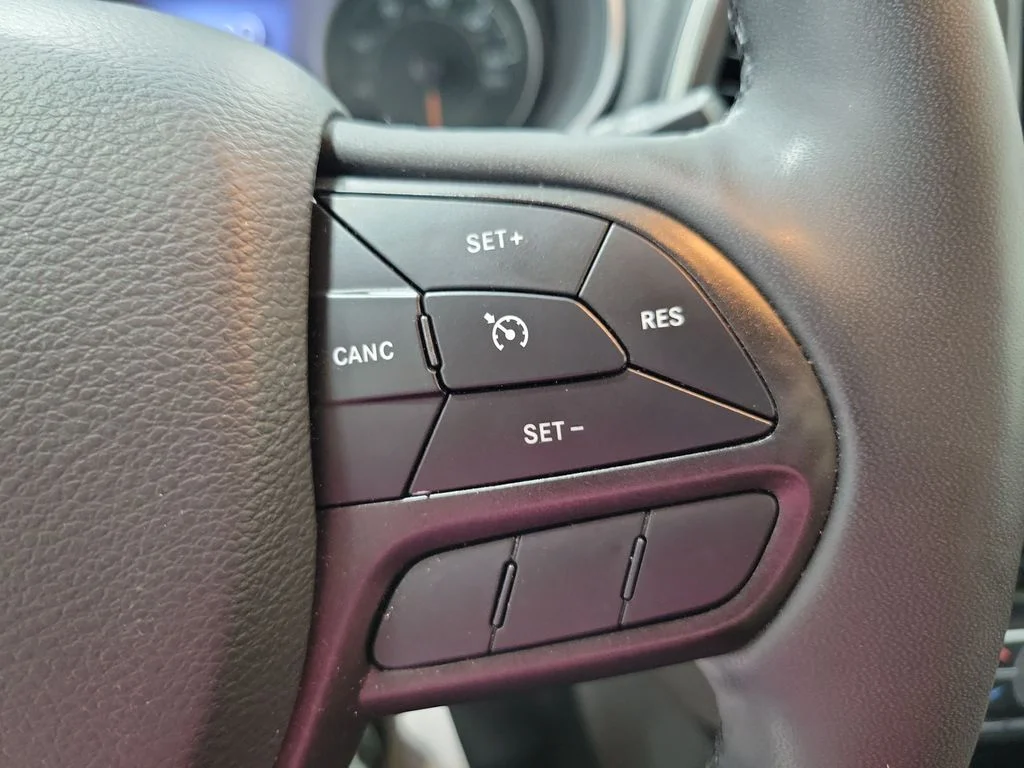 Used 2022 White Jeep Trailhawk image 40