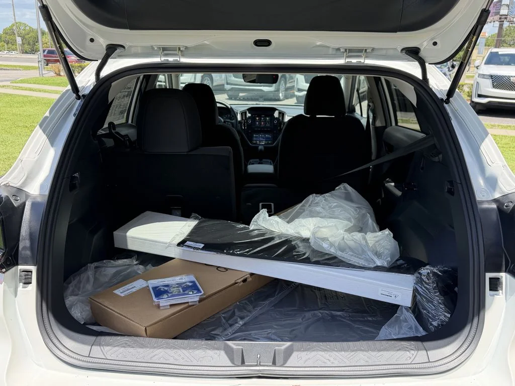 New 2026 CRYSTAL WHITE PEARL Subaru Base image 11