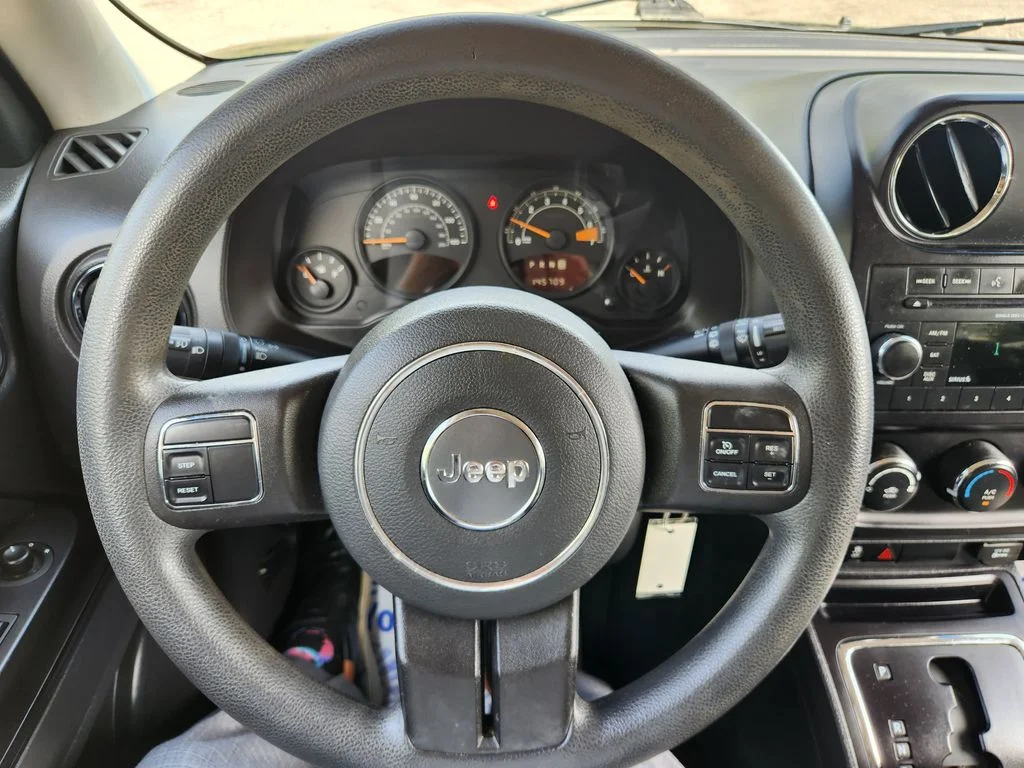 Used 2015 Gray Jeep Sport image 10