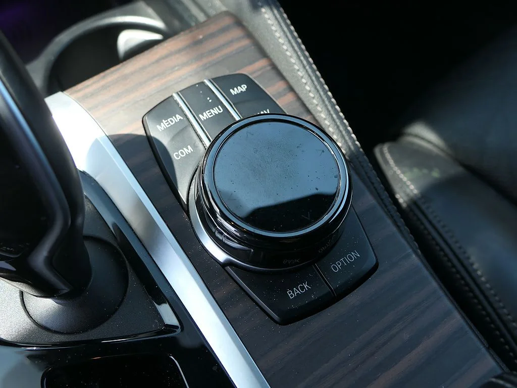 Used 2023 Carbon Black Metallic BMW M550i xDrive image 21