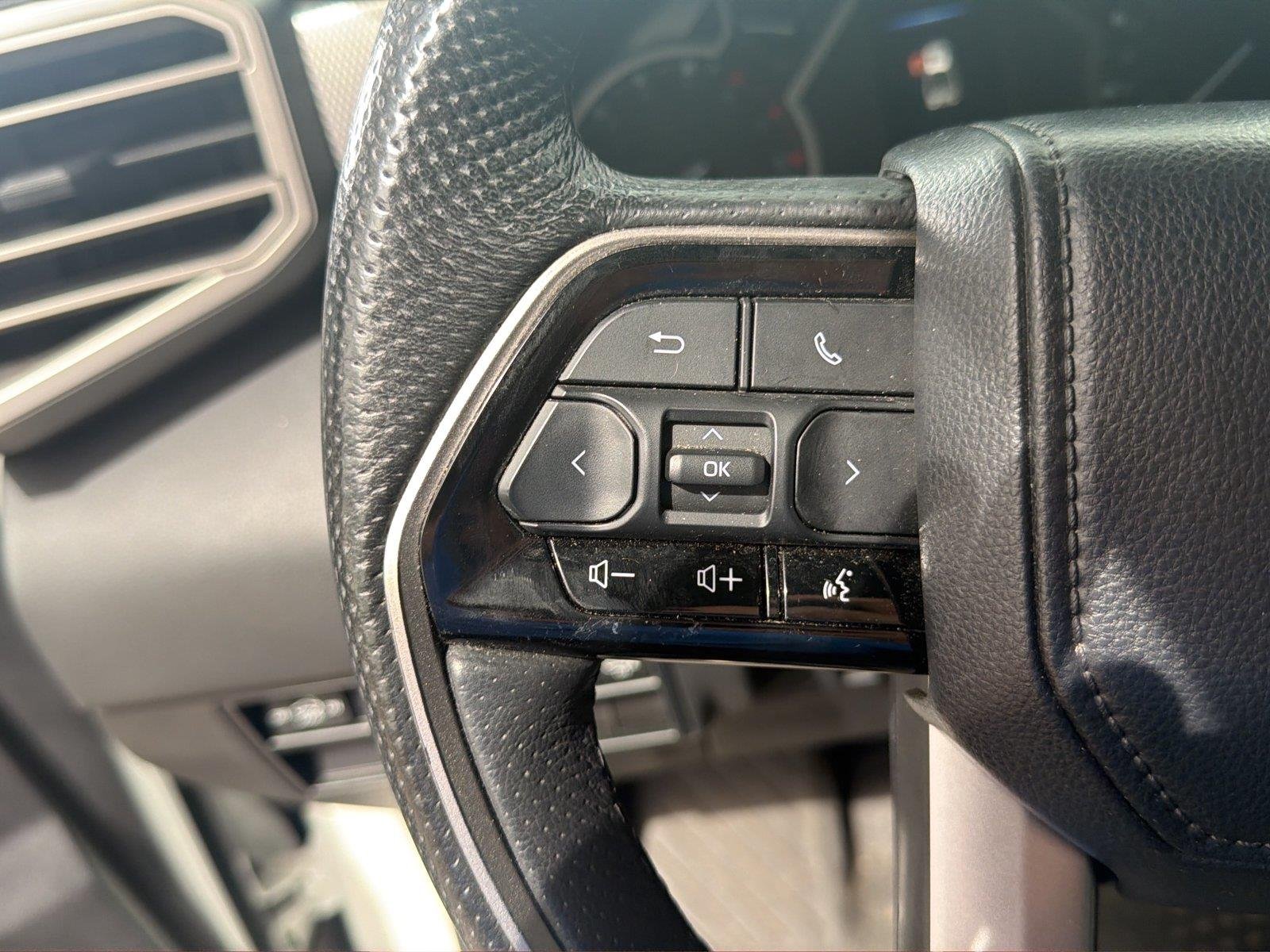 Used 2023 Ice Cap Toyota Limited image 14
