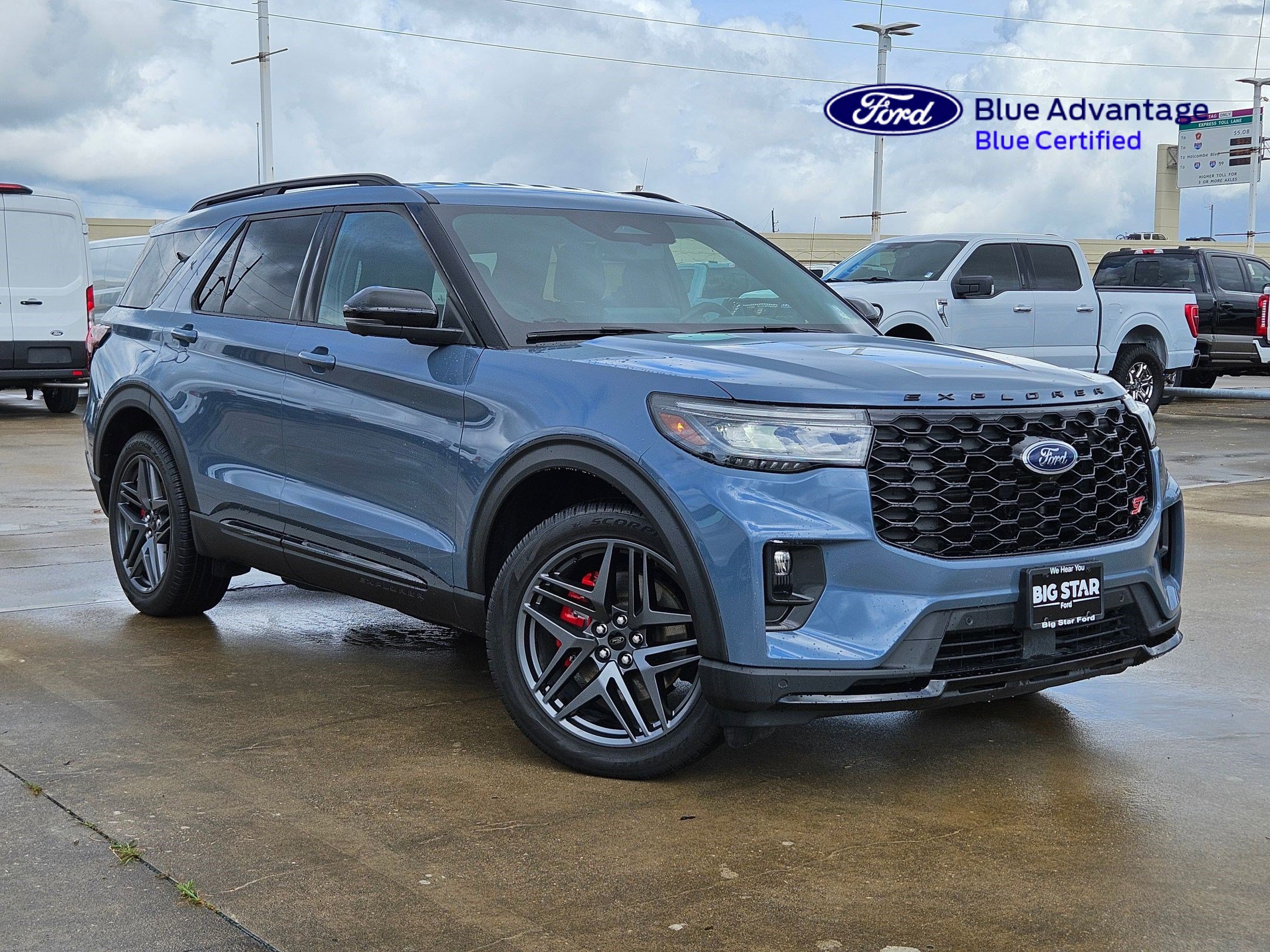 2025 Ford Explorer ST (PL535)'s photo