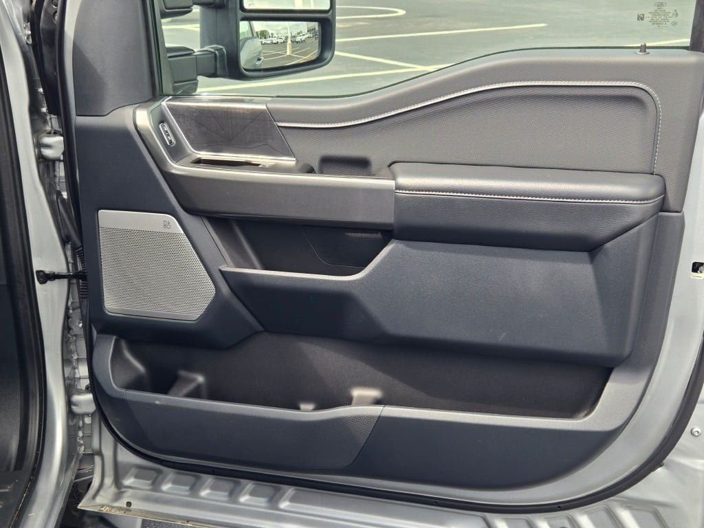 Certified Used 2023 Silver Metallic Ford XLT image 4