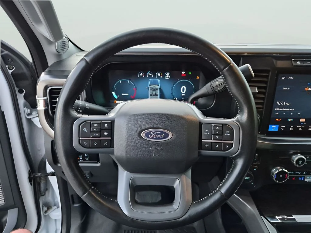 Used 2023 White Ford Lariat image 29