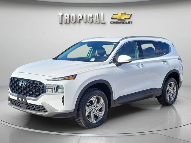 Used 2023 White Hyundai SEL image 1