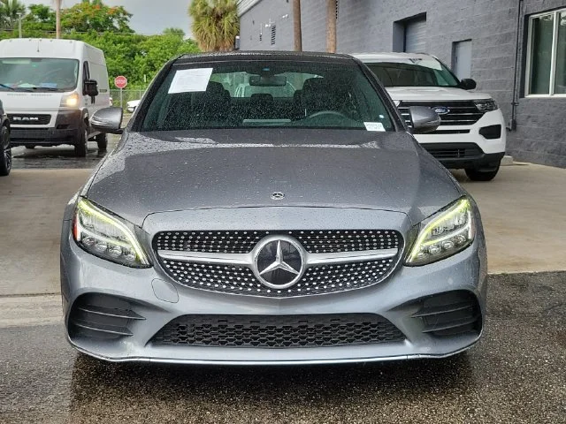 Used 2020  Mercedes-Benz C 300 image 2