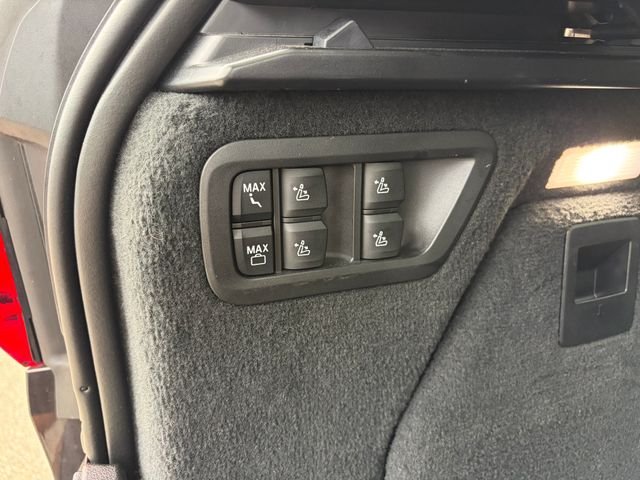 Used 2022 Brown Metallic BMW xDrive40i image 22