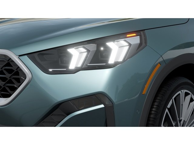 New 2026 Cape York Green Metallic BMW xDrive28i image 6