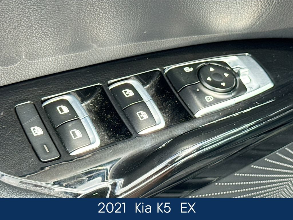 Used 2021 Black Kia EX image 19