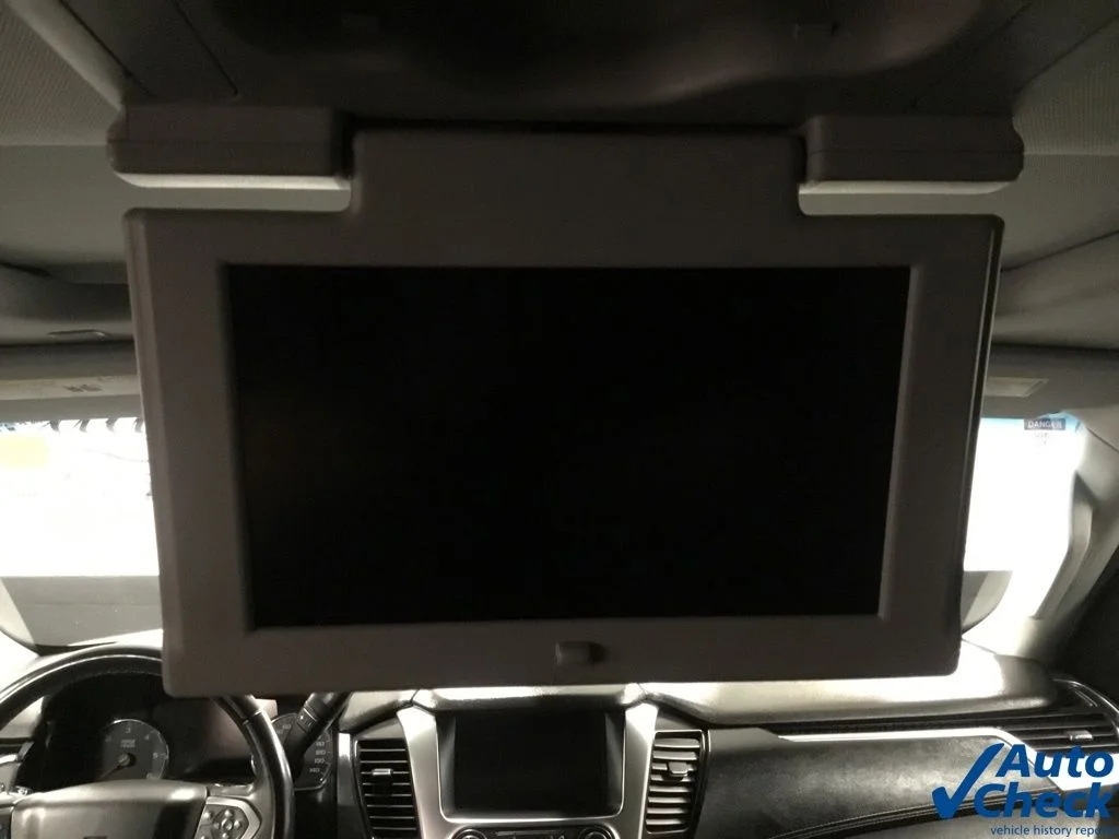 Used 2017 Silver Chevrolet LT image 30