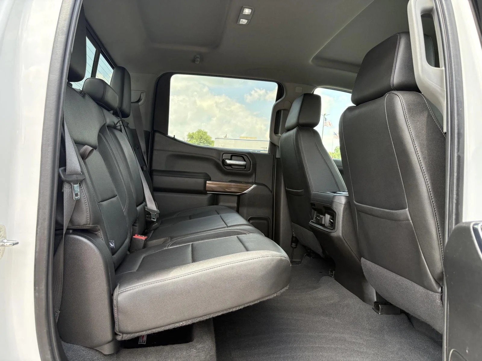 Used 2021 Summit White Chevrolet LT Trail Boss image 14
