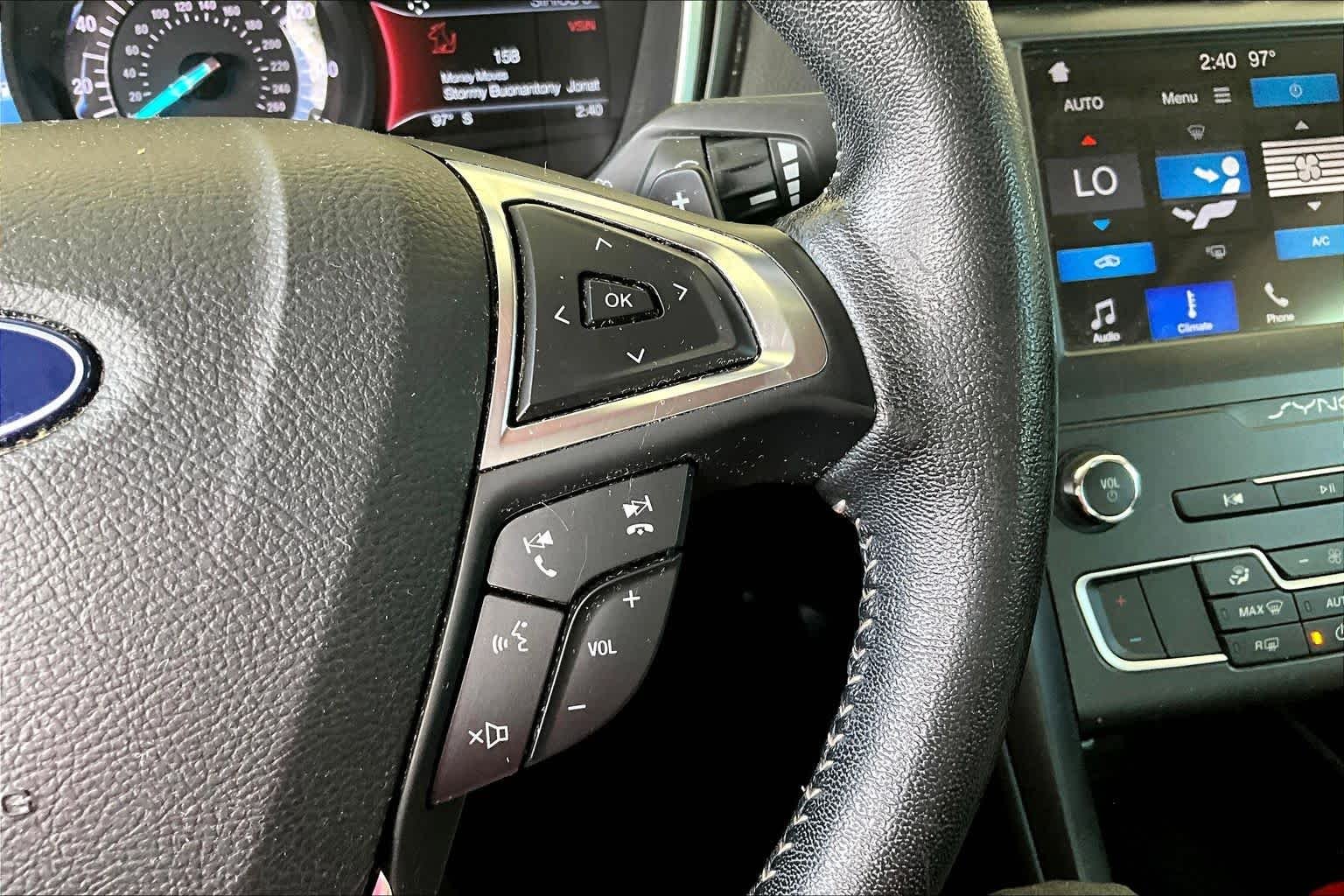 Used 2019 Magnetic Metallic Ford SE image 23
