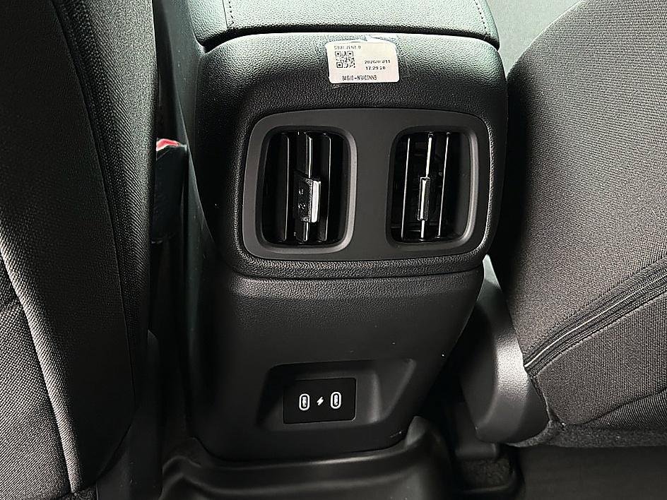New 2026 Creamy White Pearl Hyundai SEL AWD image 23