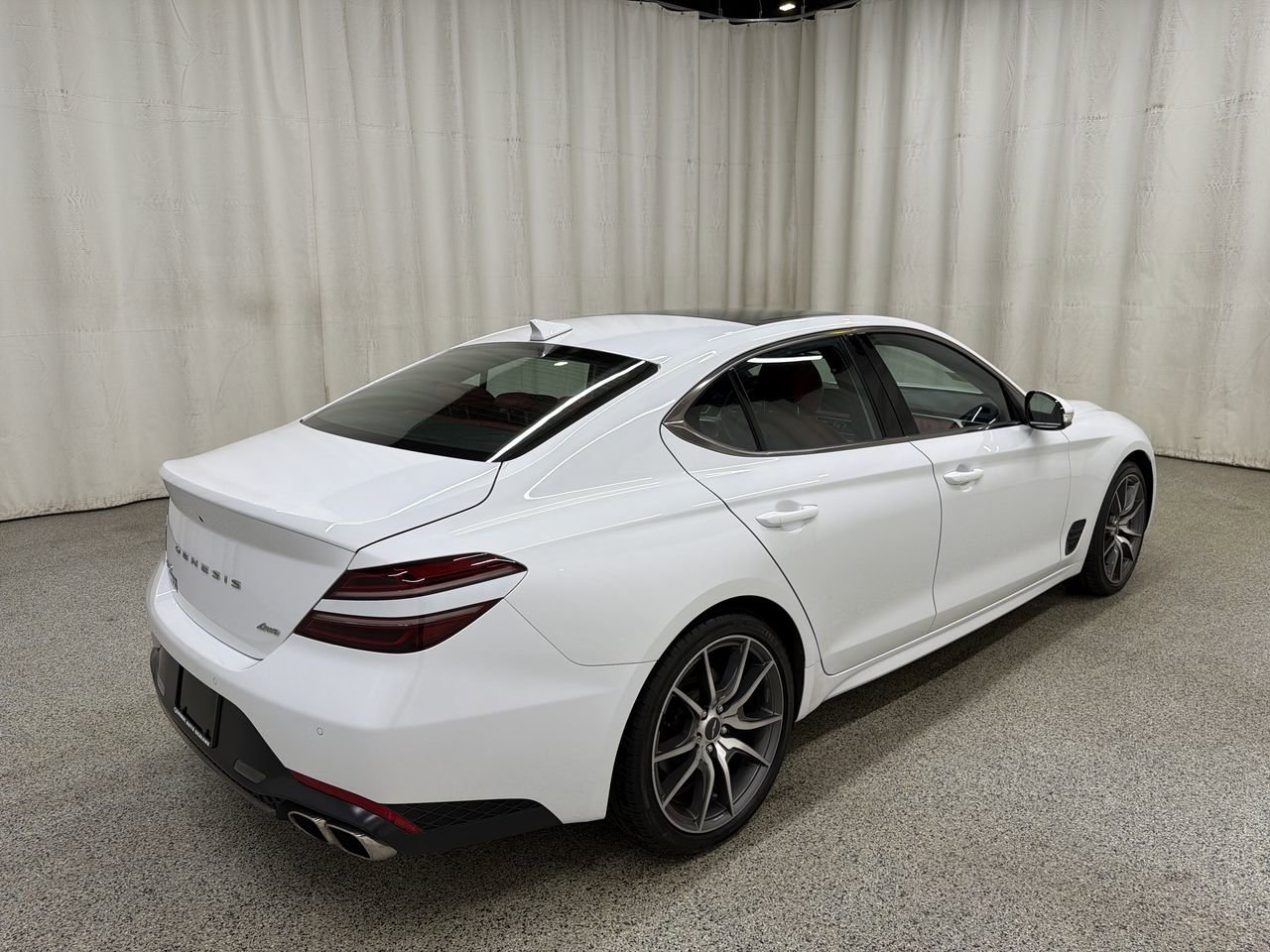 2023 GENESIS G70 Standard - Photo 8