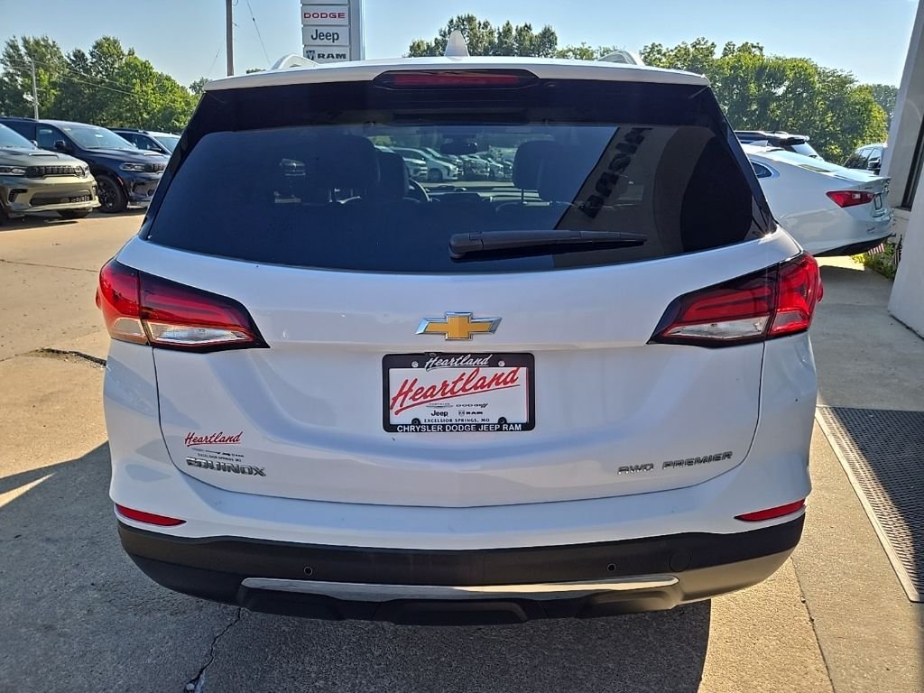 Used 2023 White Chevrolet Premier image 9