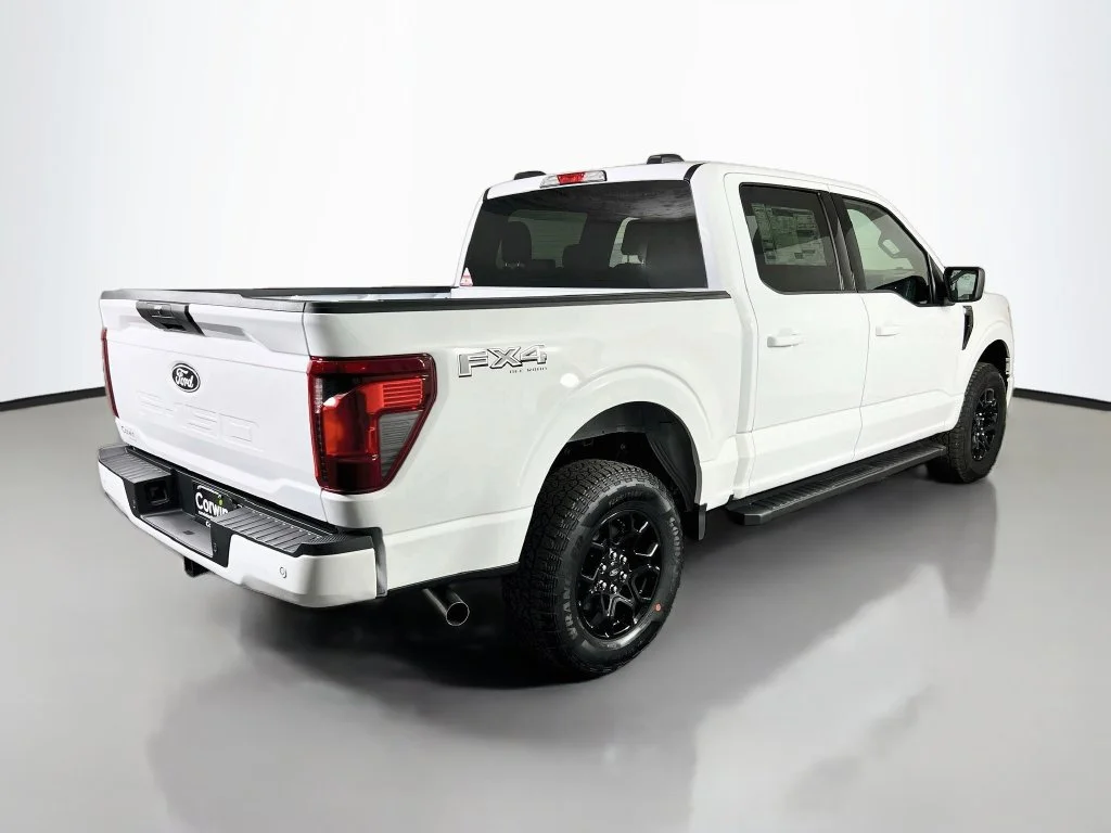 New 2026 Oxford White Ford XLT image 14