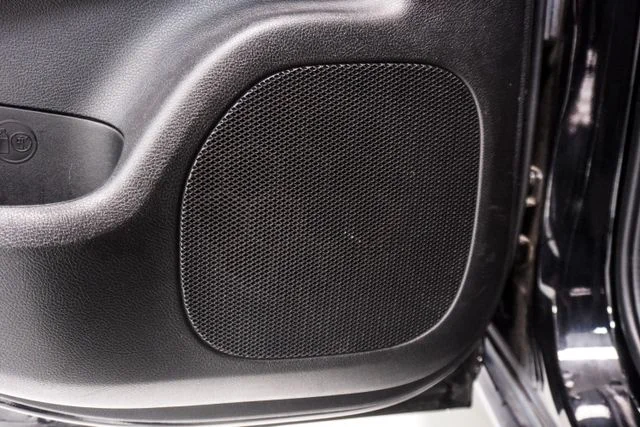 Used 2022 Black Jeep Laredo E image 10