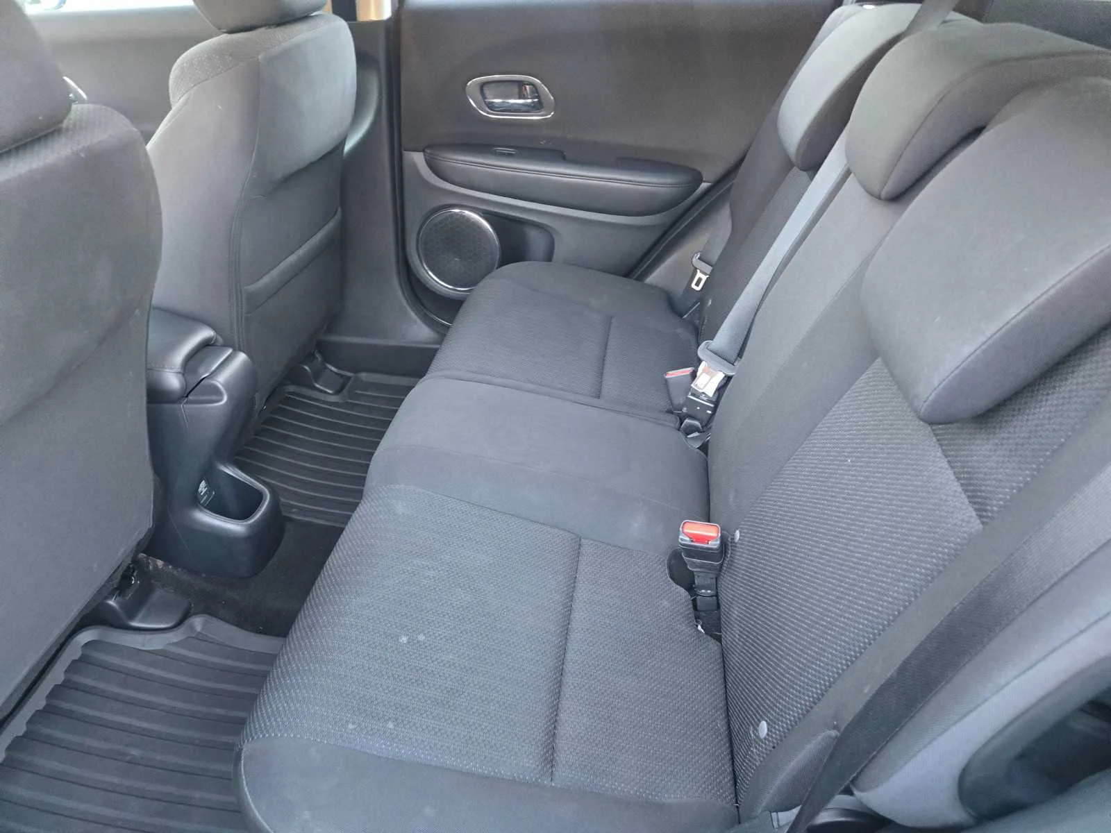Used 2018  Honda EX image 11