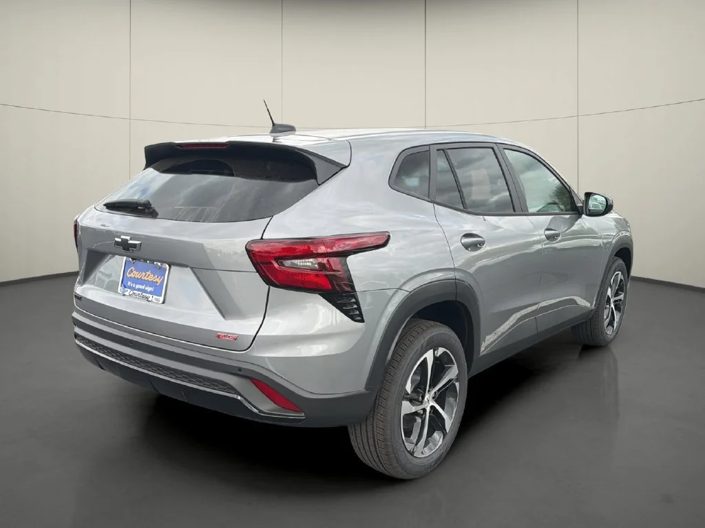 New 2026 Sterling Gray Metallic Chevrolet 1RS image 7
