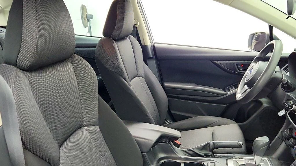 Used 2019 Ice Silver Metallic Subaru 2.0i 4-door CVT image 18