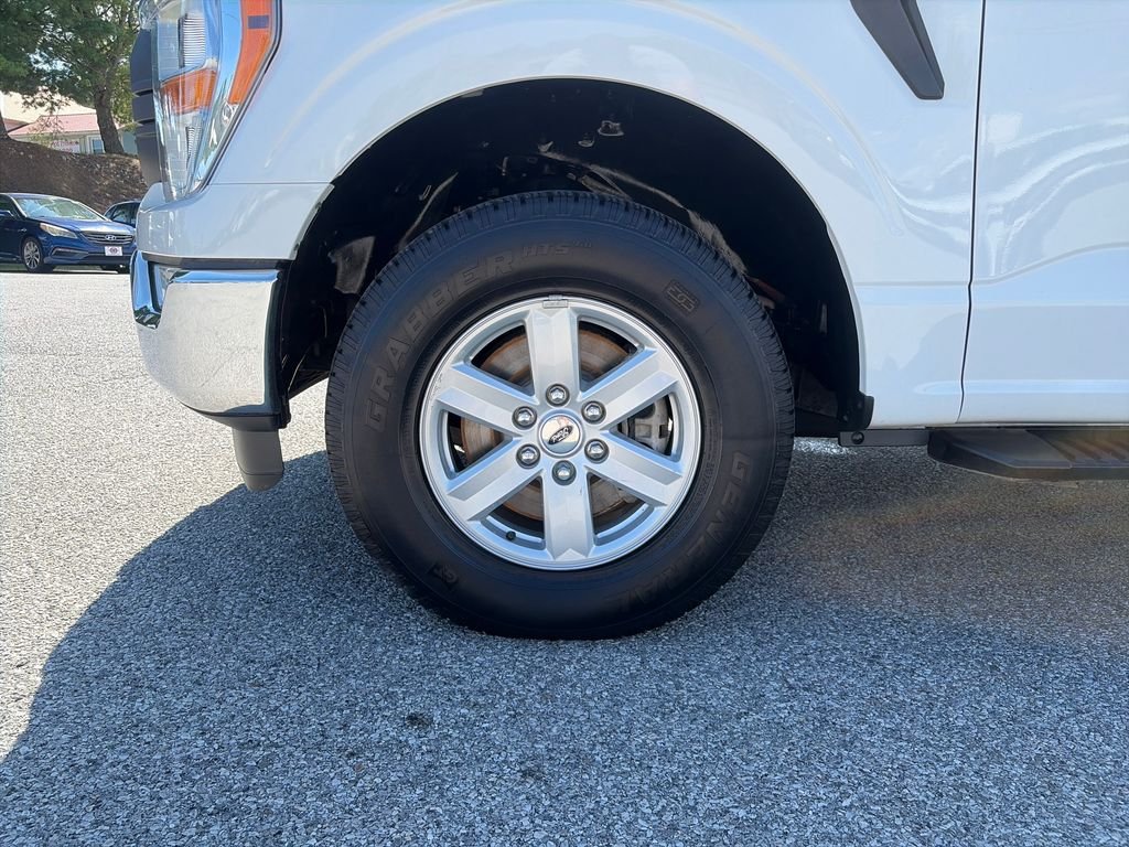 Used 2021 White Ford XL image 43
