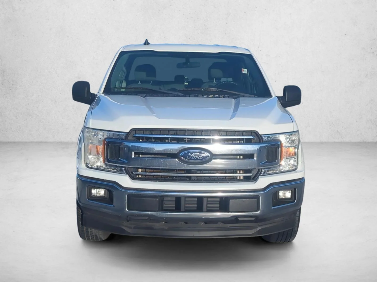 Used 2020 Oxford White Ford XLT image 2