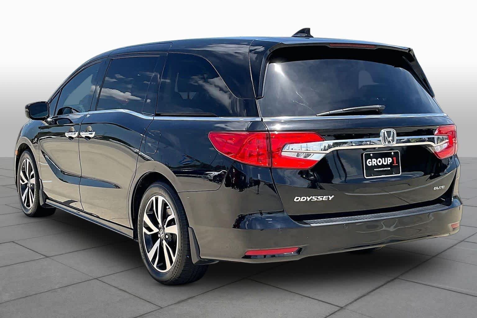 Used 2019 Crystal Black Pearl Honda Elite image 12
