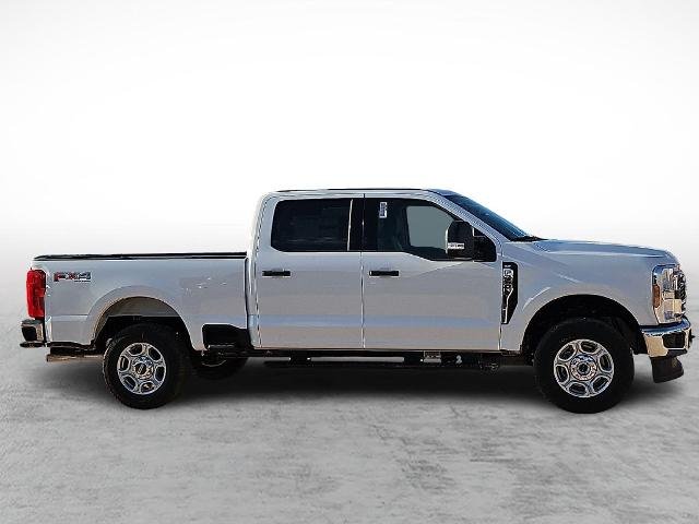 New 2027 Oxford White Ford F-250® XLT image 37