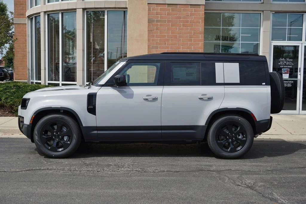 New 2026 Borasco Grey Land Rover S image 2