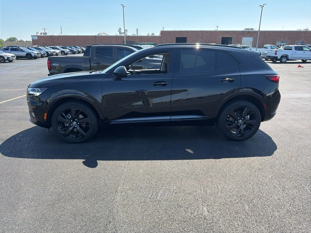 2023 Buick Envision Essence AWD's photo