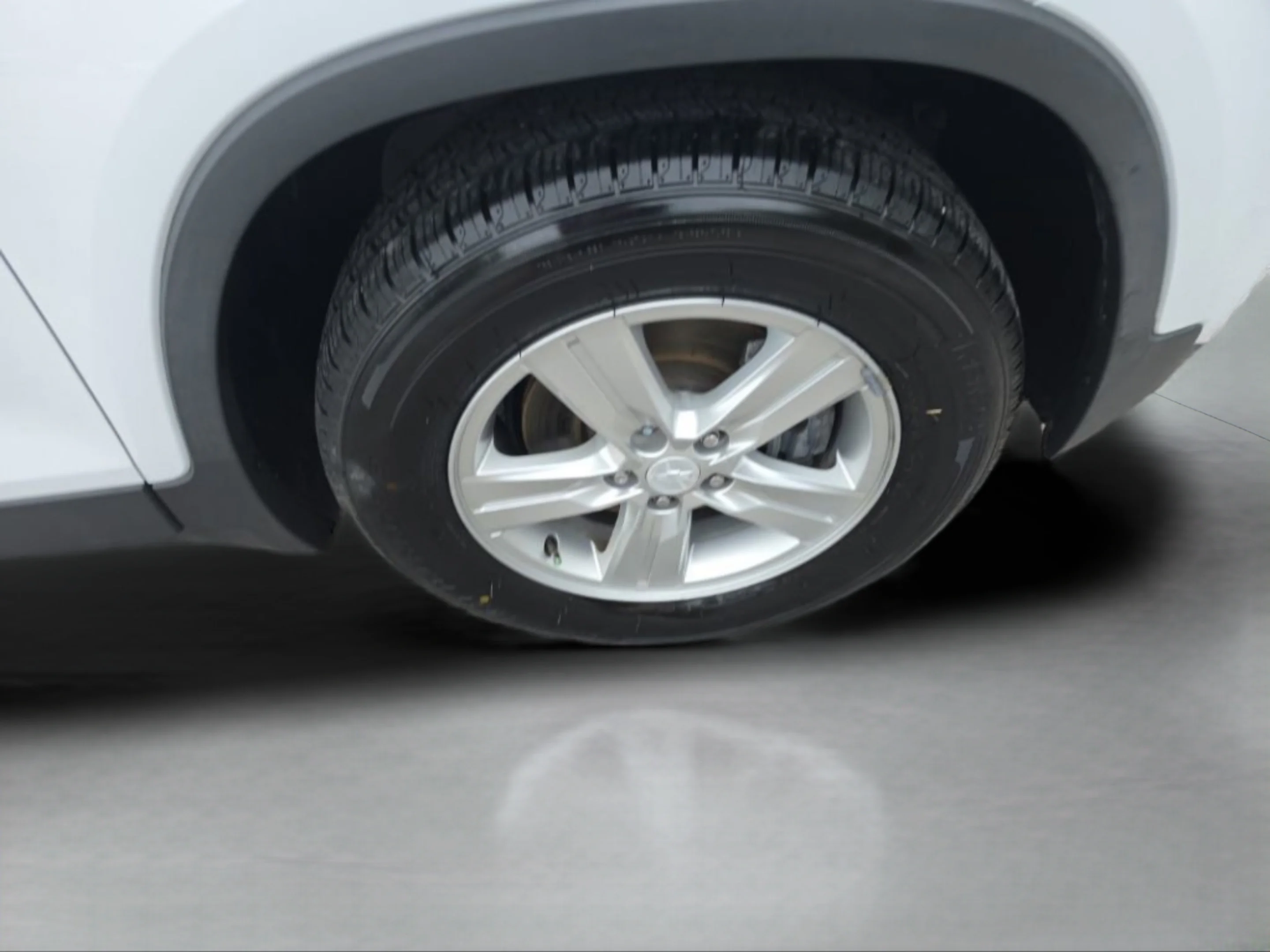 Used 2020 SUMMIT WHITE Chevrolet LS image 15