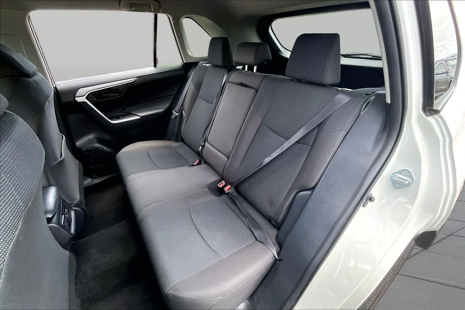 Used 2025 Ice Cap Toyota LE image 19