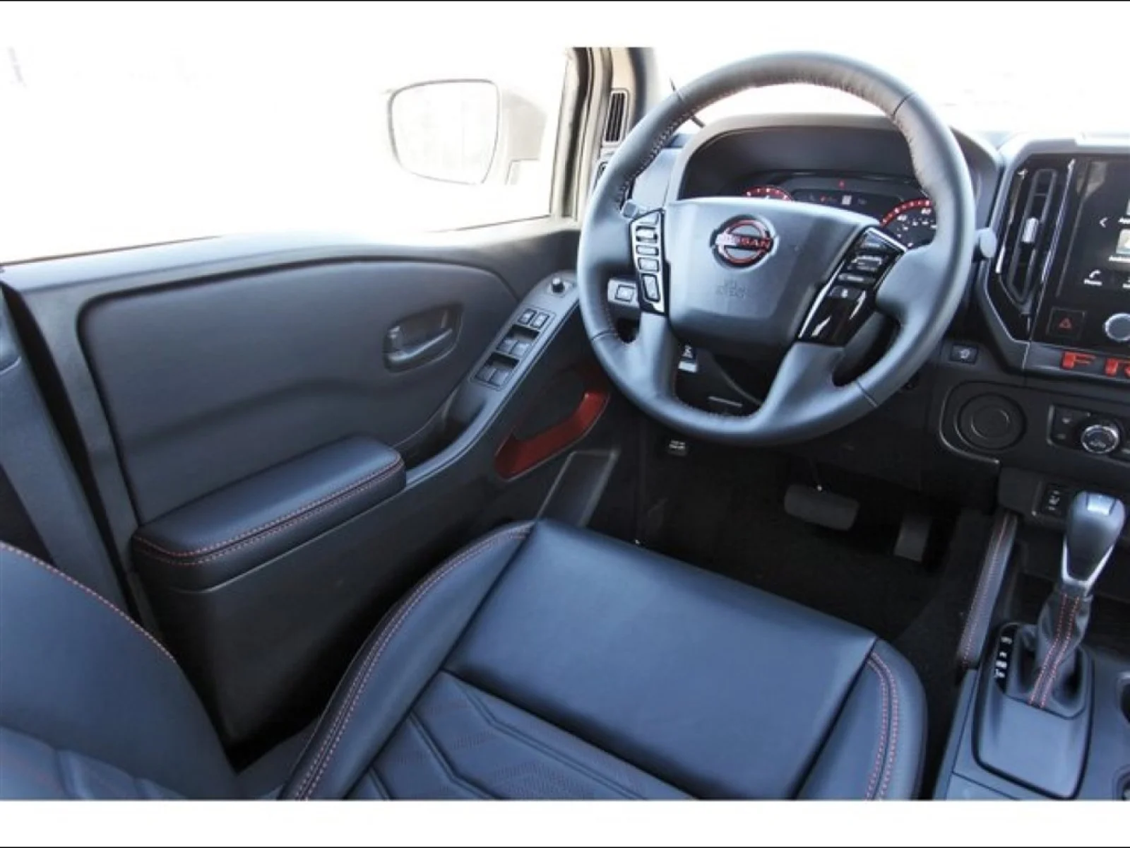 2026 Nissan Frontier Crew Cab PRO-X® - 7