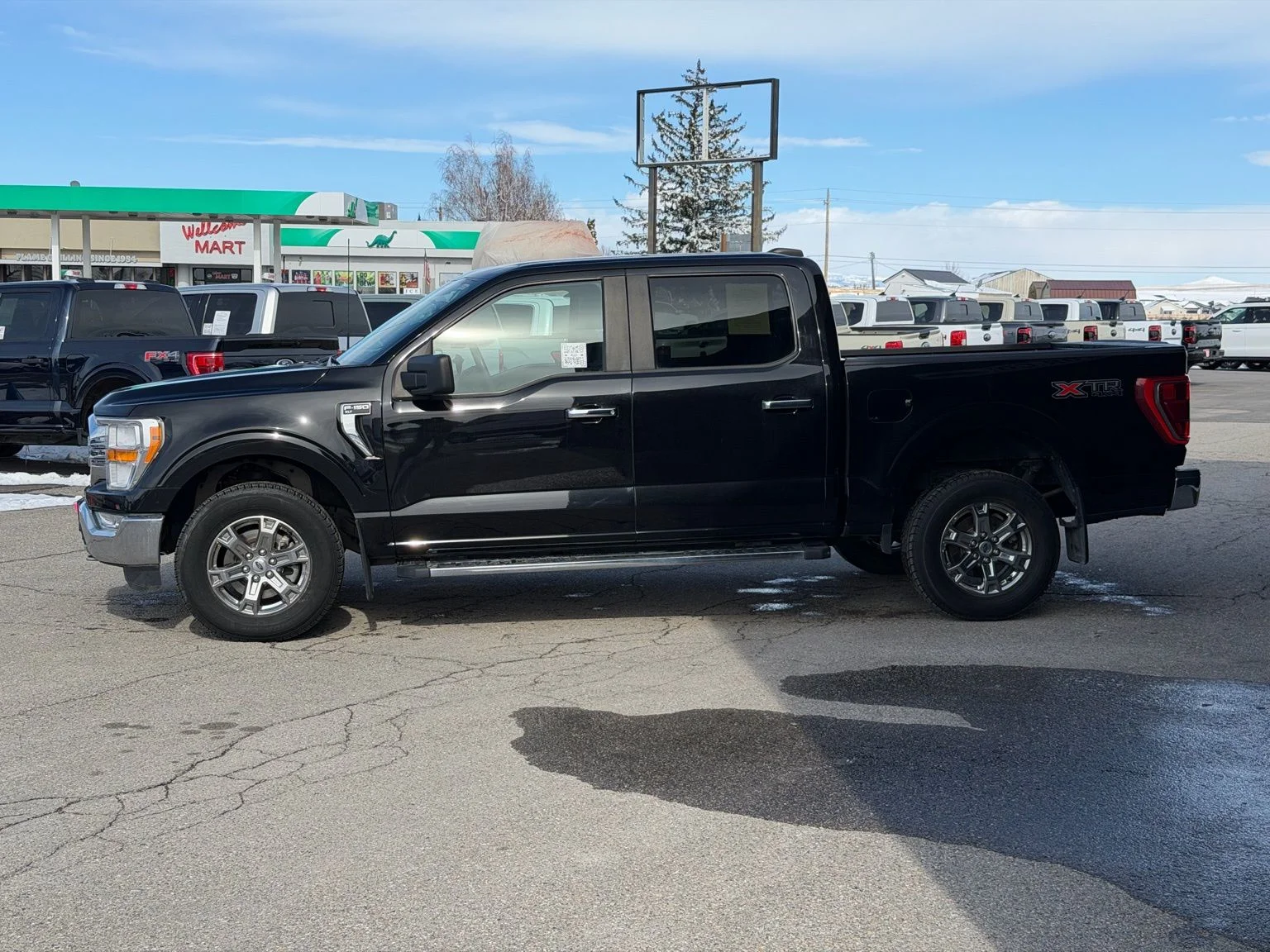 Used 2021  Ford XLT image 11