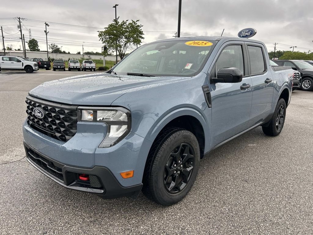 Used 2025 Azure Gray Metallic Ford XLT image 8