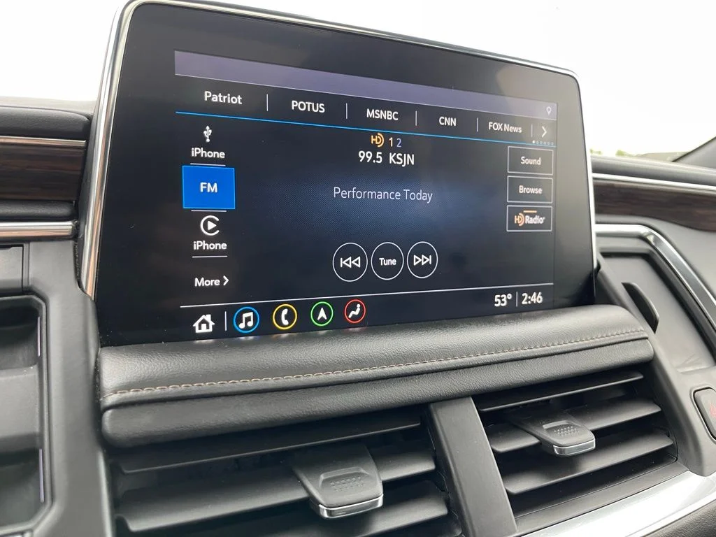 Used 2021  Chevrolet High Country image 55